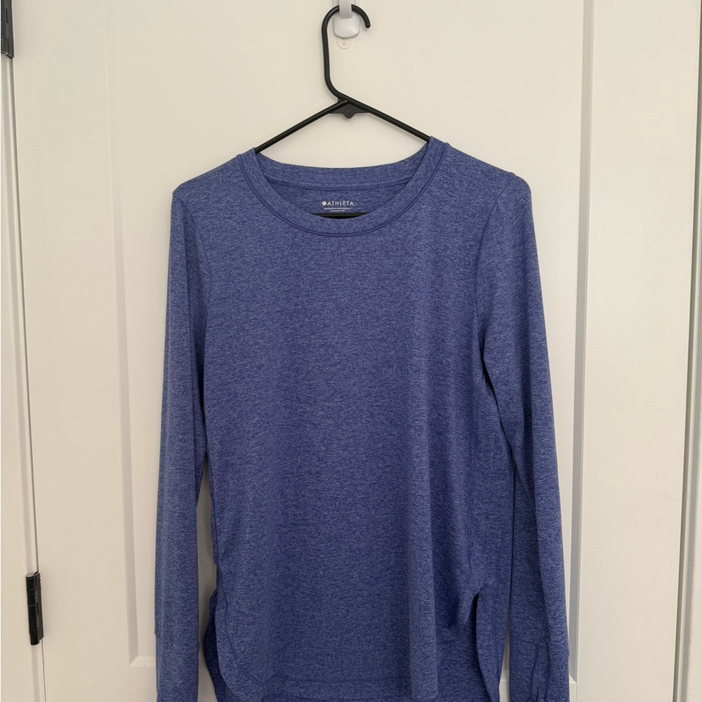Athleta Heathered Blue Long Sleeve Top